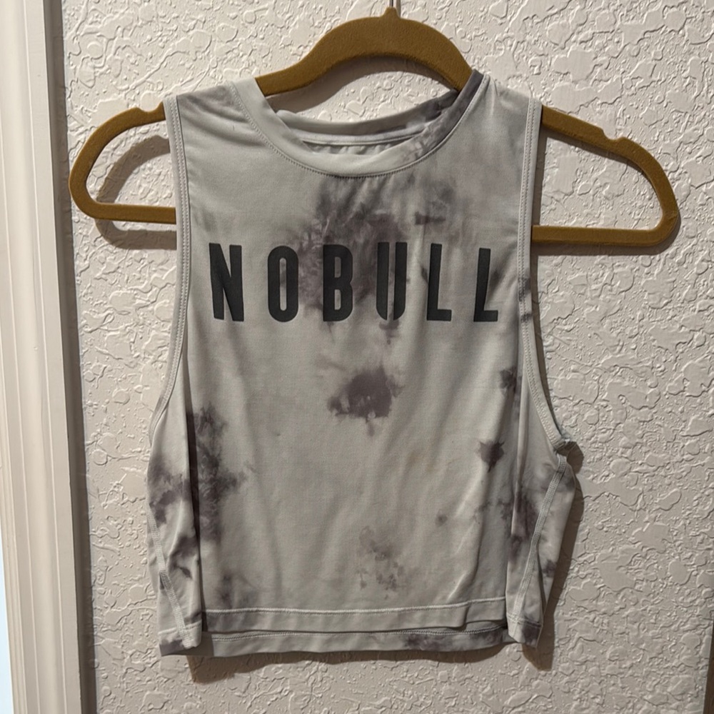 NOBULL Gray and White Sleeveless Muscle Tee Crop